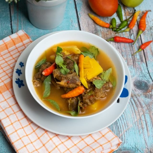 7. Caldo De Res.